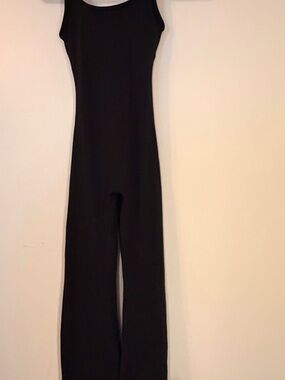 Women’s Black Sleeveless Jumpsuit